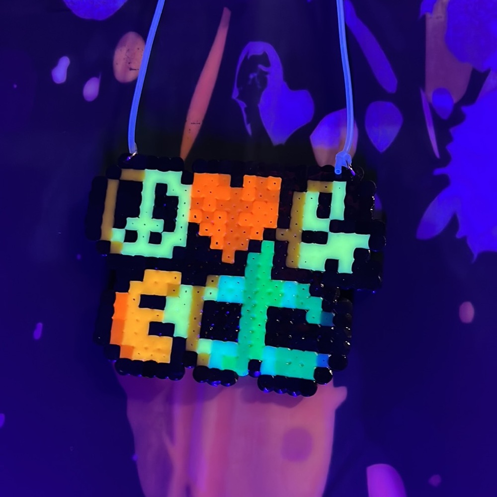 Rave Necklace - Picture 5 of 8
